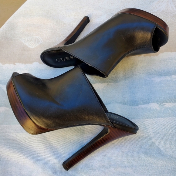 Guess Isabella Heeled Mule Black Leather Peep Toe Platform Pumps Sz 6 Medium - Picture 3 of 9